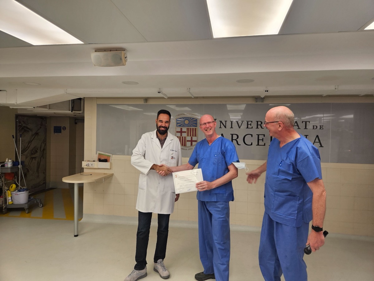 Eric Wonink ontvangt zijn certificaat
